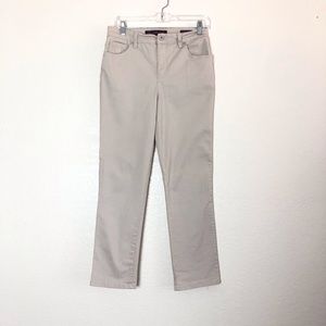 Gloria Vanderbilt Amanda khaki jeans 6p
